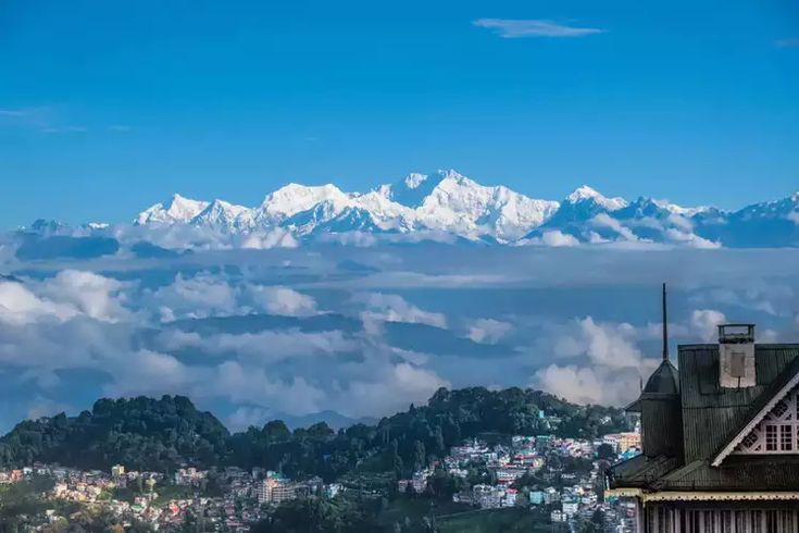 Darjeeling and Marik Tour Package 2N/3Dasy